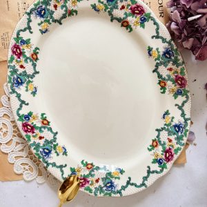 Plat ovale Royal Cauldon Victoria