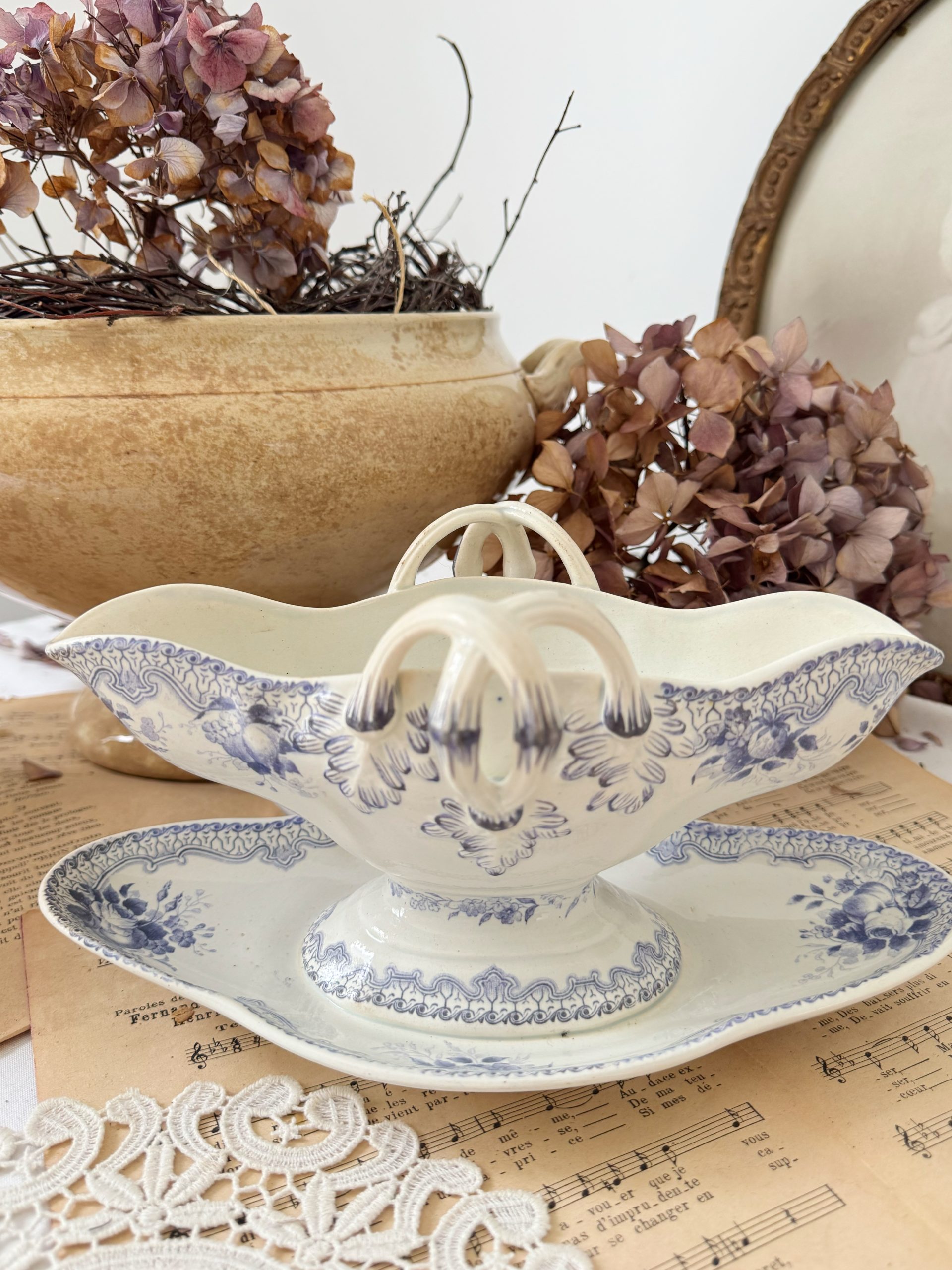 Saucière Creil et Montereau lila