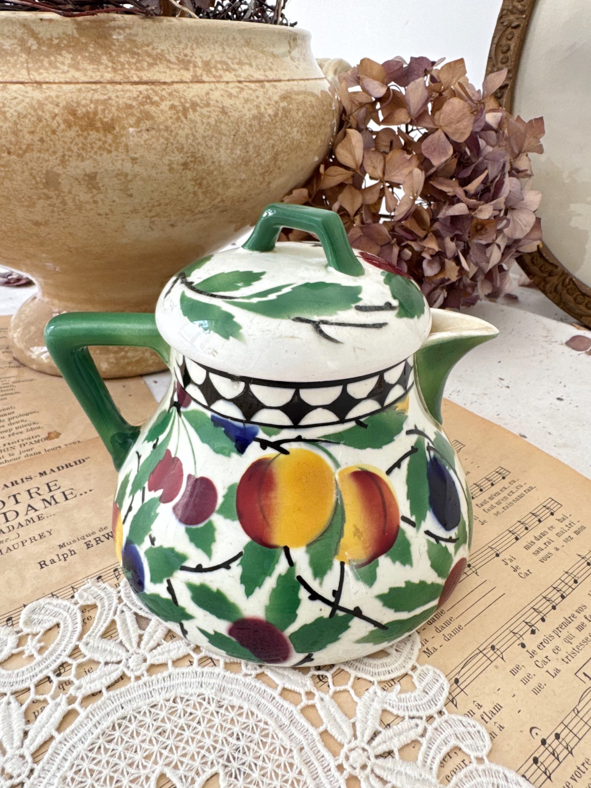 Theière ancienne Art déco Villeroy et Boch prunes