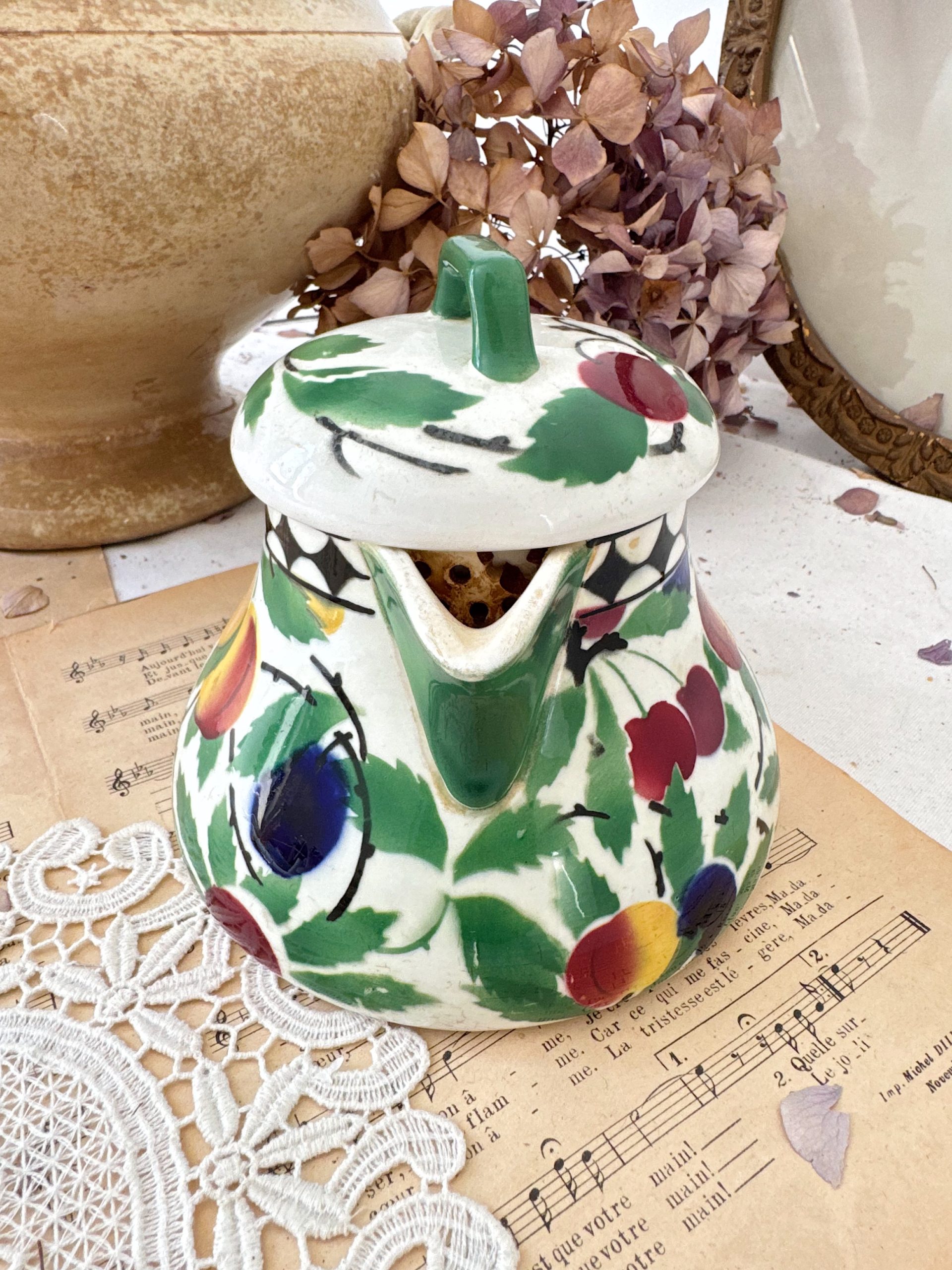 Theière ancienne Art déco Villeroy et Boch prunes – Image 3