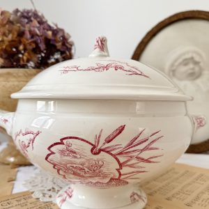 Soupière rose oiseaux terre de fer