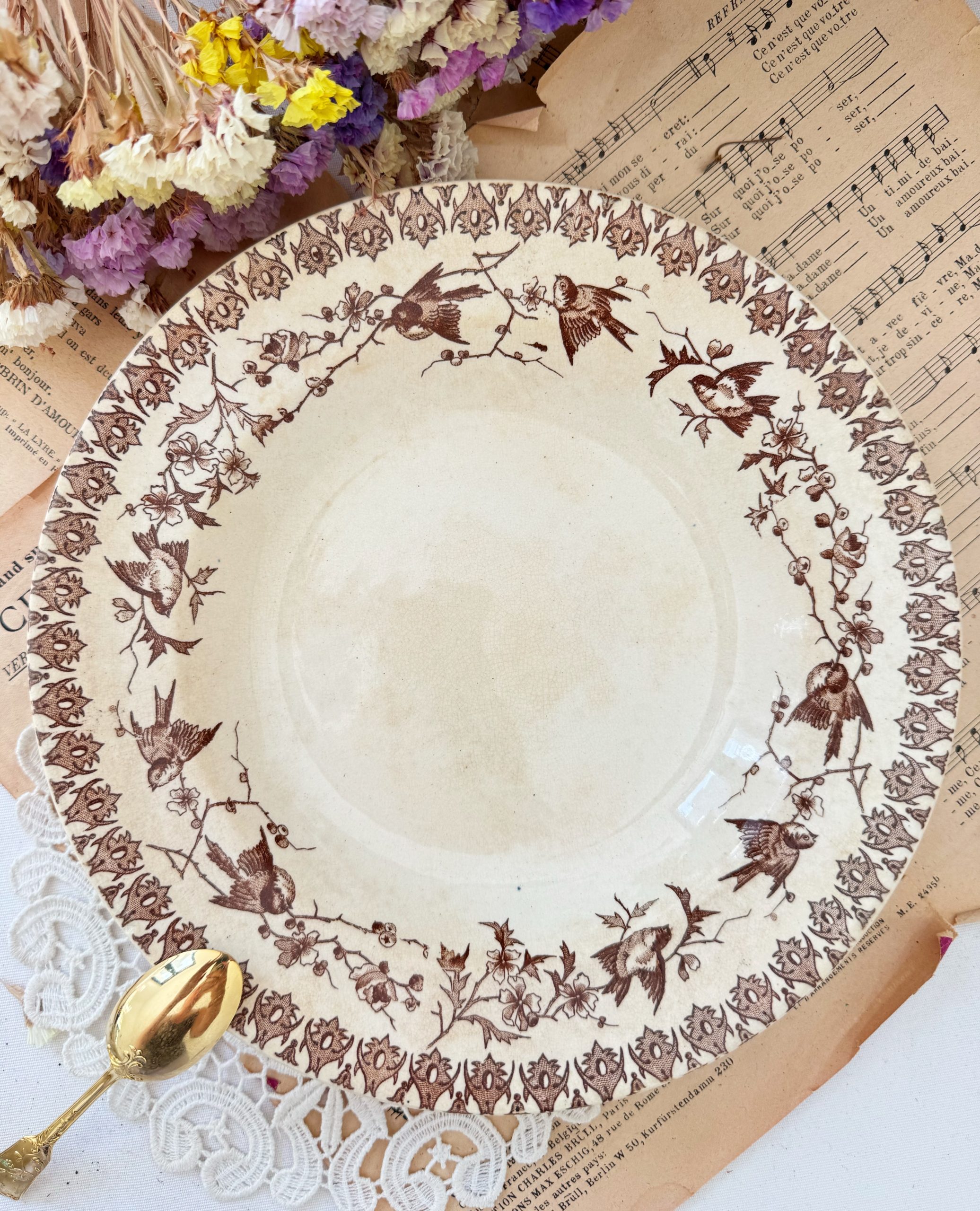 Assiette creuse Choisy le Roi Lyonnais
