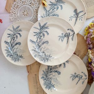 4 assiettes plates bleues Longchamp Exotique